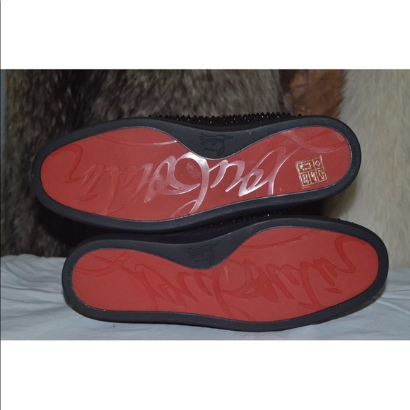 Comment below up to a size 15 - Picture 8 of 8